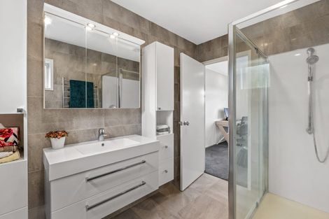 Photo of property in 166 Stapleford Crescent, Browns Bay, Auckland, 0630