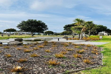 Photo of property in 25 Grabella Place, Papamoa Beach, Papamoa, 3118