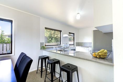 Photo of property in 15 Caulfield Place, Nawton, Hamilton, 3200