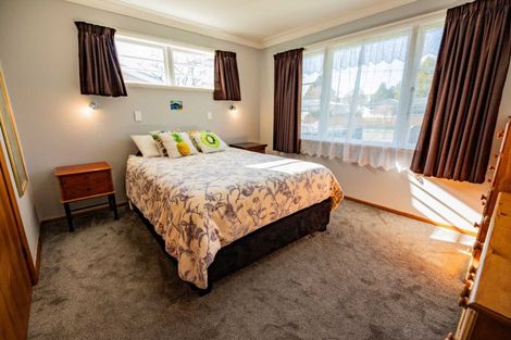 Photo of property in 5 Green Avenue, Levin, 5510