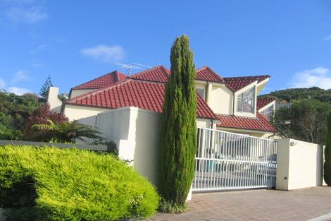 Photo of property in 5 George Gee Drive, Korokoro, Lower Hutt, 5012