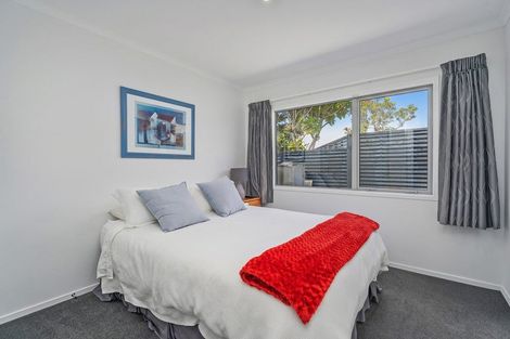 Photo of property in 18 Roseberry Place, Whitianga, 3510
