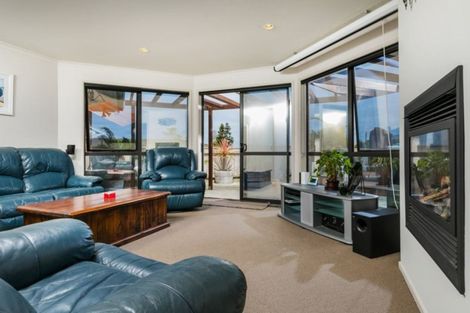 Photo of property in 5 Havilah View, Army Bay, Whangaparaoa, 0930