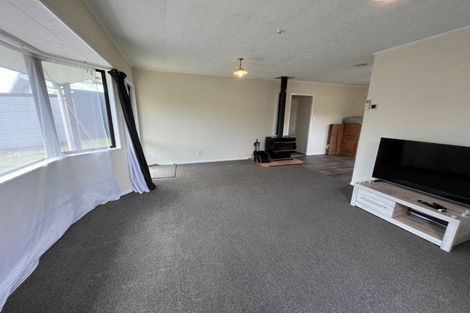 Photo of property in 3 Cambridge Avenue, Ashhurst, 4810