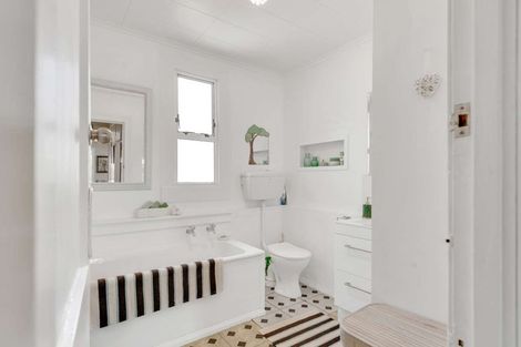 Photo of property in 79 Alma Road, Gonville, Whanganui, 4501