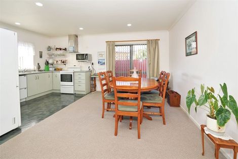 Photo of property in 11 Corsair Place, Melville, Hamilton, 3206