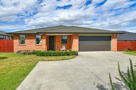 Photo of property in 98 Helenslee Road, Pokeno, 2472