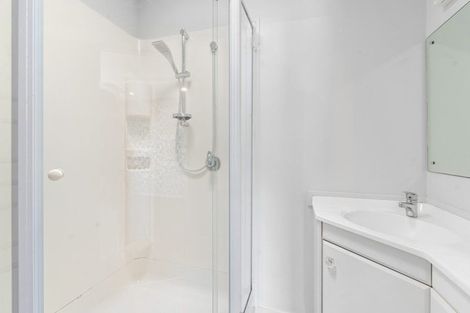 Photo of property in 15e Puriri Avenue, Orewa, 0931