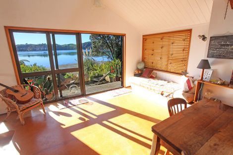 Photo of property in 45 Bay View Road, Raglan, 3225