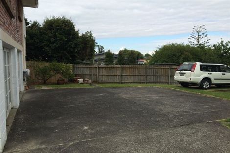 Photo of property in 3/6 Catalina Crescent, Forrest Hill, Auckland, 0620