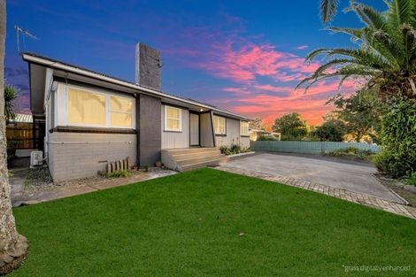 Photo of property in 38 Pinedale Place, Henderson, Auckland, 0610