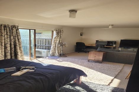 Photo of property in 2 Corric Hill, Torbay, Auckland, 0630