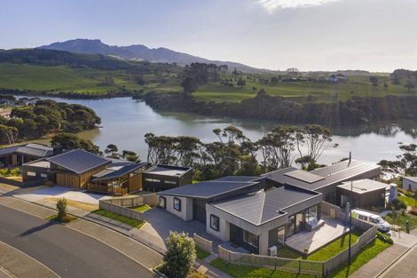 Photo of property in 4 Omahina Street, Raglan, 3225