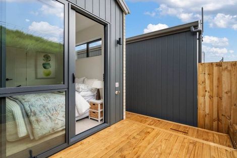 Photo of property in 12 Taukahiwi Road, Pukekohe, 2120