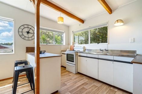 Photo of property in 2/35a Rangatira Road, Beach Haven, Auckland, 0626