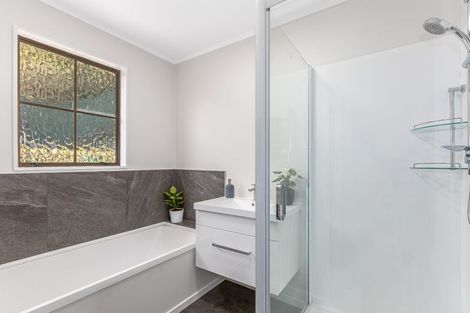 Photo of property in 10 Adventure Drive, Whitby, Porirua, 5024