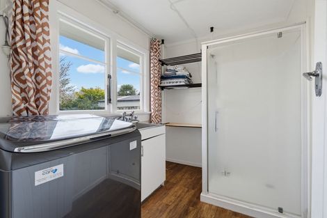 Photo of property in 2 Isobel Street, Fairy Spring, Rotorua, 3015
