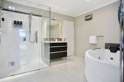 Photo of property in 262 Shakespeare Street, Leamington, Cambridge, 3432