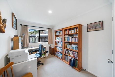 Photo of property in 27 Willowgrange Place, Pukekohe, 2120