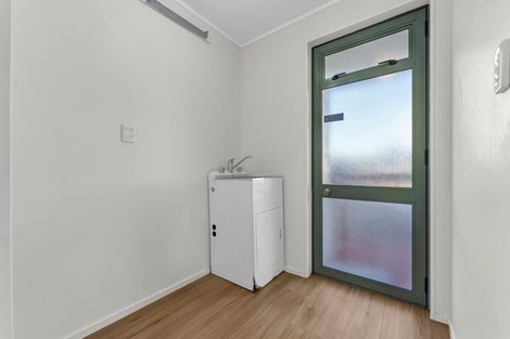 Photo of property in 81a Dundale Avenue, Blockhouse Bay, Auckland, 0600