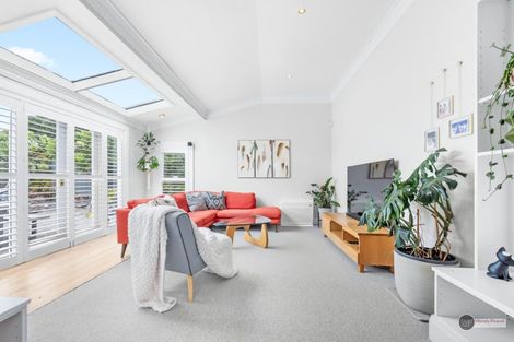 Photo of property in 4 Elizabeth Street, Petone, Lower Hutt, 5012