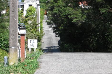 Photo of property in 2/114 Cliff View Drive, Green Bay, Auckland, 0604