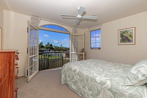 Photo of property in 3/24 Wernham Place, Northcote, Auckland, 0626