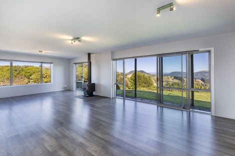 Photo of property in 1 Edge Hill, Acacia Bay, Taupo, 3385