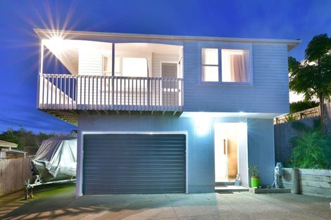 Photo of property in 135 Stanmore Bay Road, Stanmore Bay, Whangaparaoa, 0932