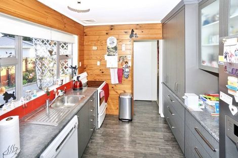 Photo of property in 11 Valley Road, Te Puke, 3119