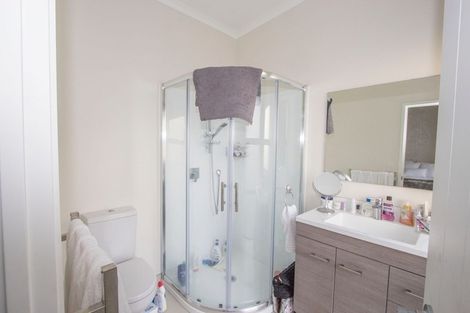 Photo of property in 17 Hakawai Avenue, Takanini, 2112