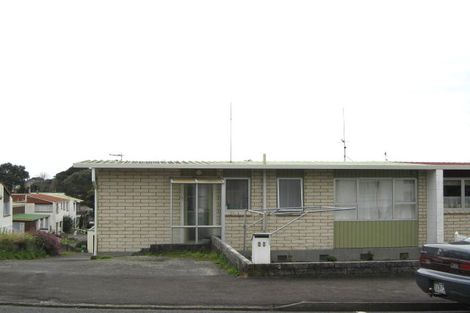 Photo of property in 6b Davies Lane, New Plymouth, 4310