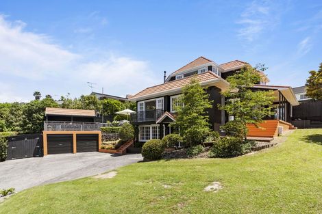 Photo of property in 16 Fenton Terrace, Cockle Bay, Auckland, 2014