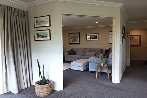 Photo of property in 505 Richmond Road, Lepperton, New Plymouth, 4373