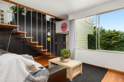 Photo of property in 130 Bellevue Road, Brookfield, Tauranga, 3110