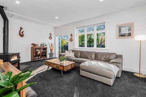 Photo of property in 11 Aynsley Terrace, Hillsborough, Christchurch, 8022