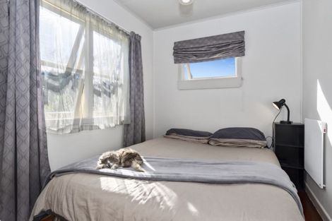 Photo of property in 1 Kaiwha Road, Welcome Bay, Tauranga, 3175