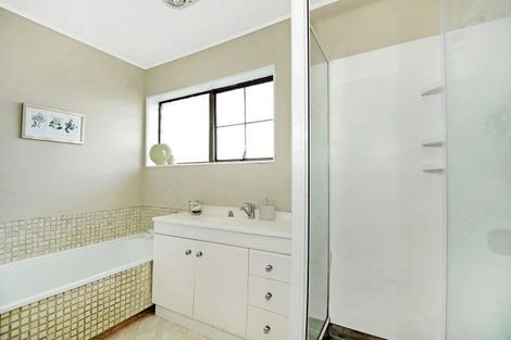 Photo of property in 1/37 Rangitoto Terrace, Milford, Auckland, 0620