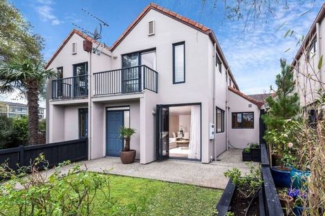 Photo of property in 2/27 Kellaway Drive, East Tamaki, Auckland, 2013