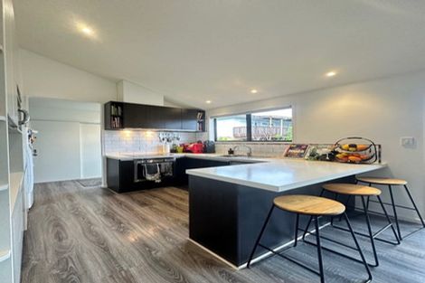 Photo of property in 2/383 Bucklands Road, Bucklands Beach, Auckland, 2012