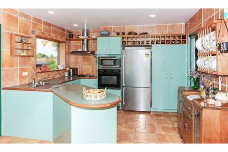 Photo of property in 8 Youngs Road, Papakura, 2110