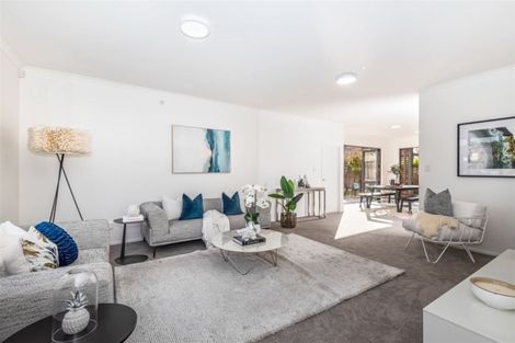 Photo of property in 5 Ashurst Lane, Greenhithe, Auckland, 0632