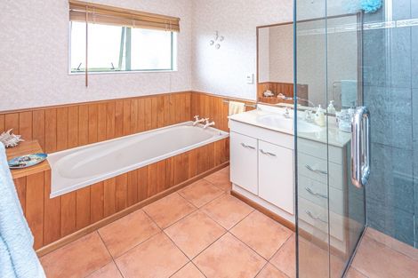 Photo of property in 20 Kelsi Street, Tawhero, Whanganui, 4501