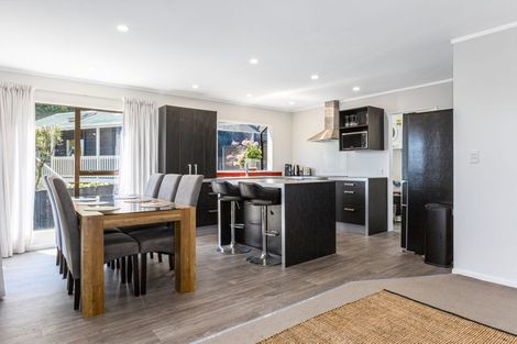 Photo of property in 103-105 Eskdale Road, Papakowhai, Porirua, 5024