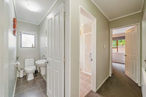 Photo of property in 26 Woolwich Close, Whitby, Porirua, 5024