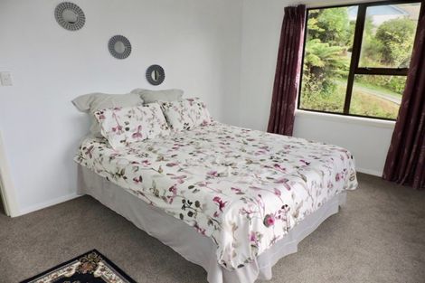 Photo of property in 13 Chester Road, Tawa, Wellington, 5028