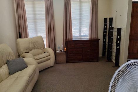 Photo of property in 4 Feeny Crescent, East Tamaki, Auckland, 2013