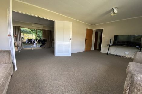 Photo of property in 4 Julia Place, Tawa, Wellington, 5028