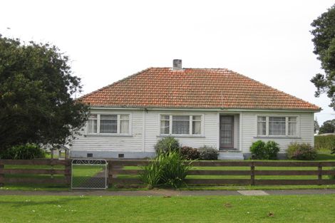 Photo of property in 30 Seymour Street, Waitara, 4320