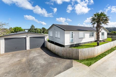 Photo of property in 12 Arthur Street, Riverhead, 0820